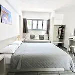 Anny & 4* Perissa (Santorini)