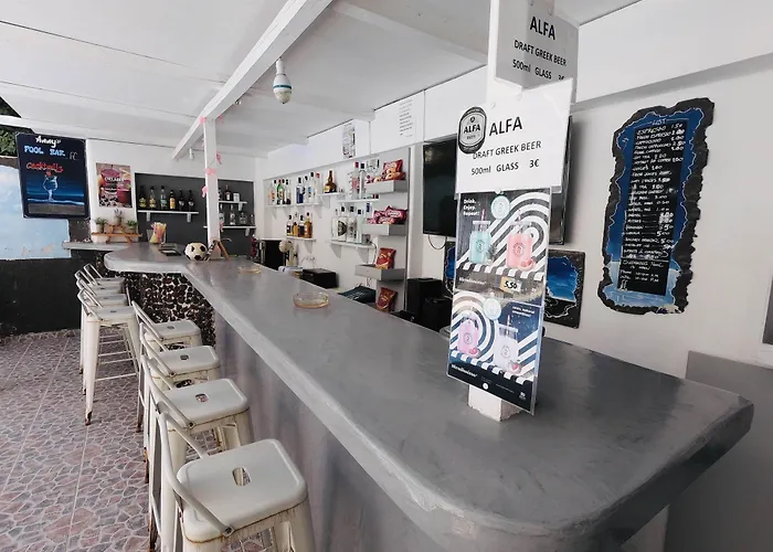 Ξενοδοχείο με διαμερίσματα Anny & Περίσσα