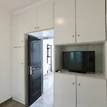Anny & 4* Perissa (Santorini)