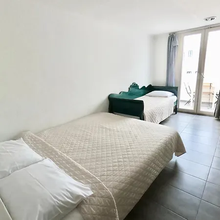 Apartmanhotel Anny & Perísza
