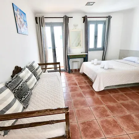 Hotel apartamentowy Anny & Perissa (Santorini)