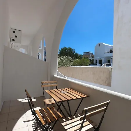 Anny & Hotel apartamentowy Perissa (Santorini)