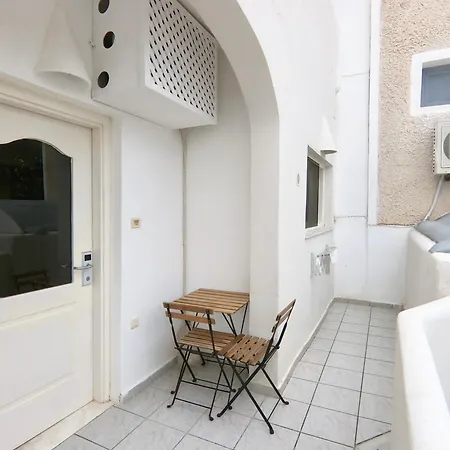 Hotel apartamentowy Anny & Perissa (Santorini)