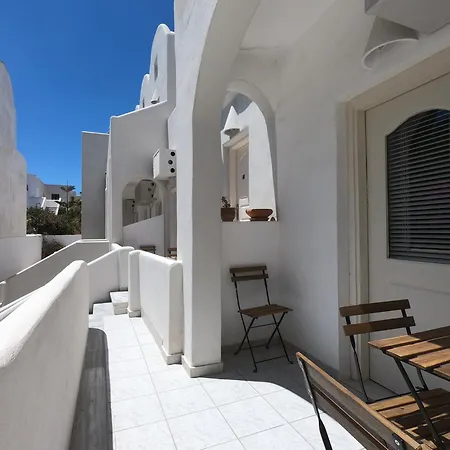 Lejlighedshotel Anny & Perissa (Santorini)