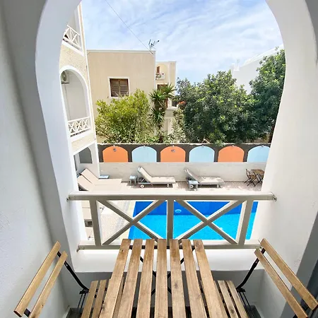 Anny & Hotel apartamentowy Perissa (Santorini)
