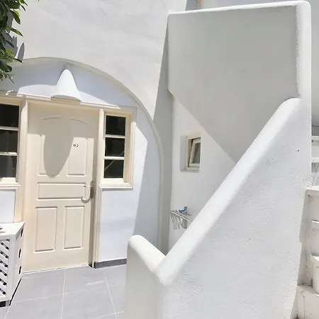 Aparthotel Anny & Perissa (Santorini)