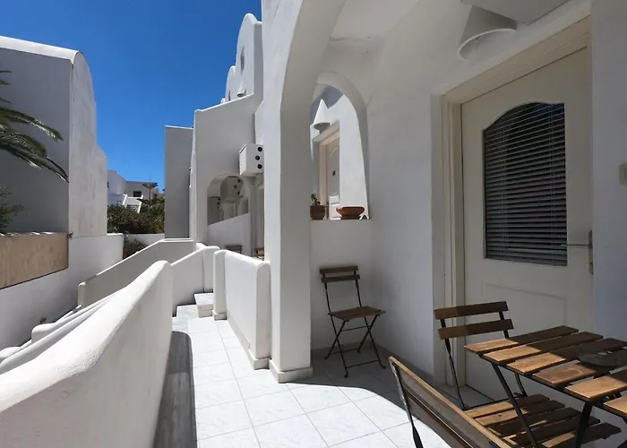 Aparthotel Anny & Perissa (Santorini)