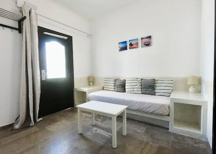 Aparthotel Anny & Perissa (Santorini)