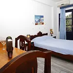 Appart hôtel Anny & Períssa
