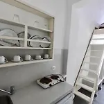 Ξενοδοχείο με διαμερίσματα Anny & 4*